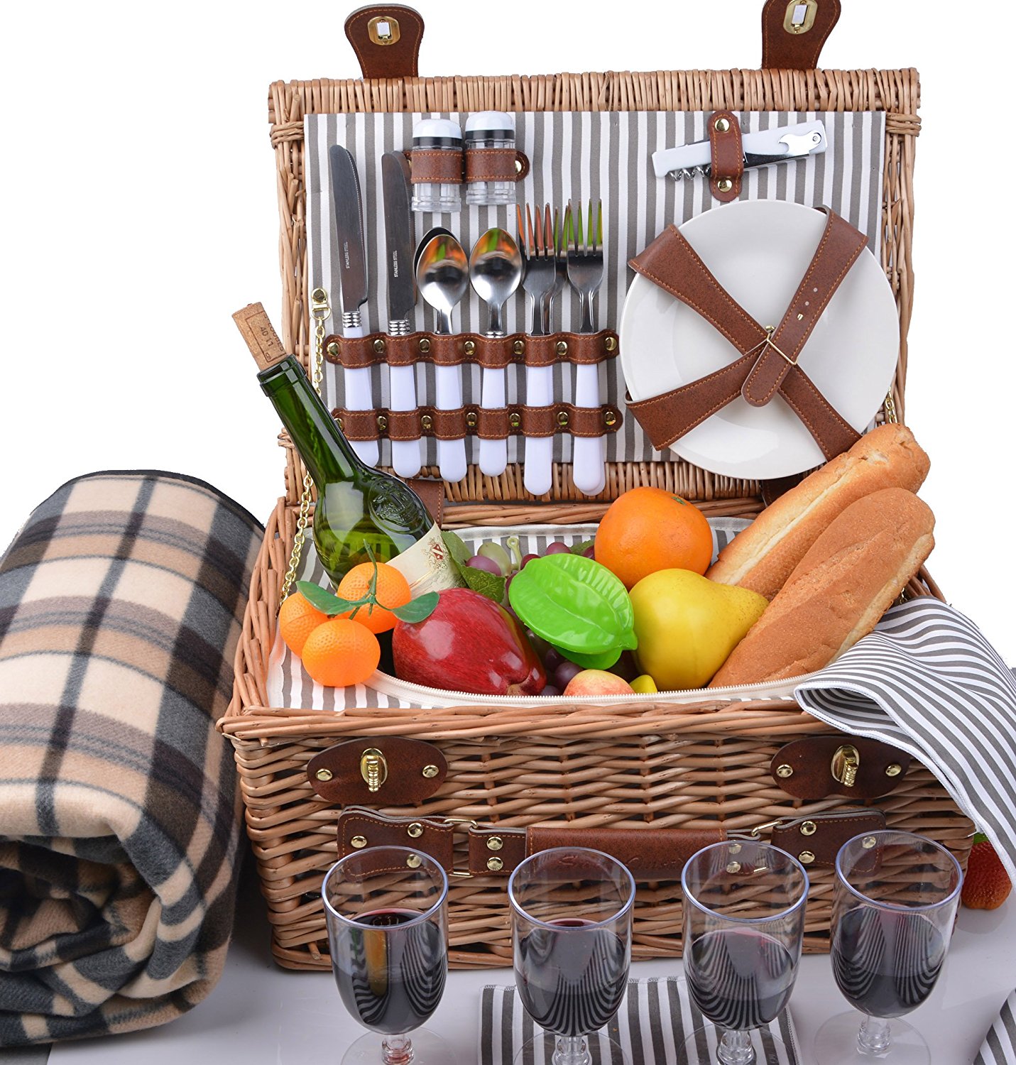 Enjoy The Outdoors with A Vintage Picnic Basket